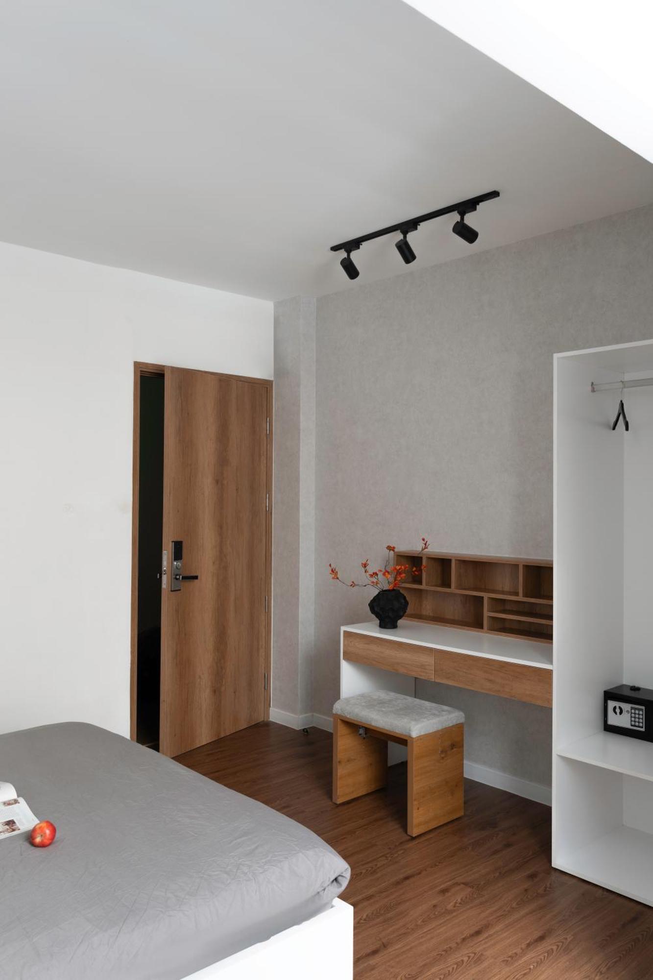 Zeus Living - Khách sạn hẻo lánh *