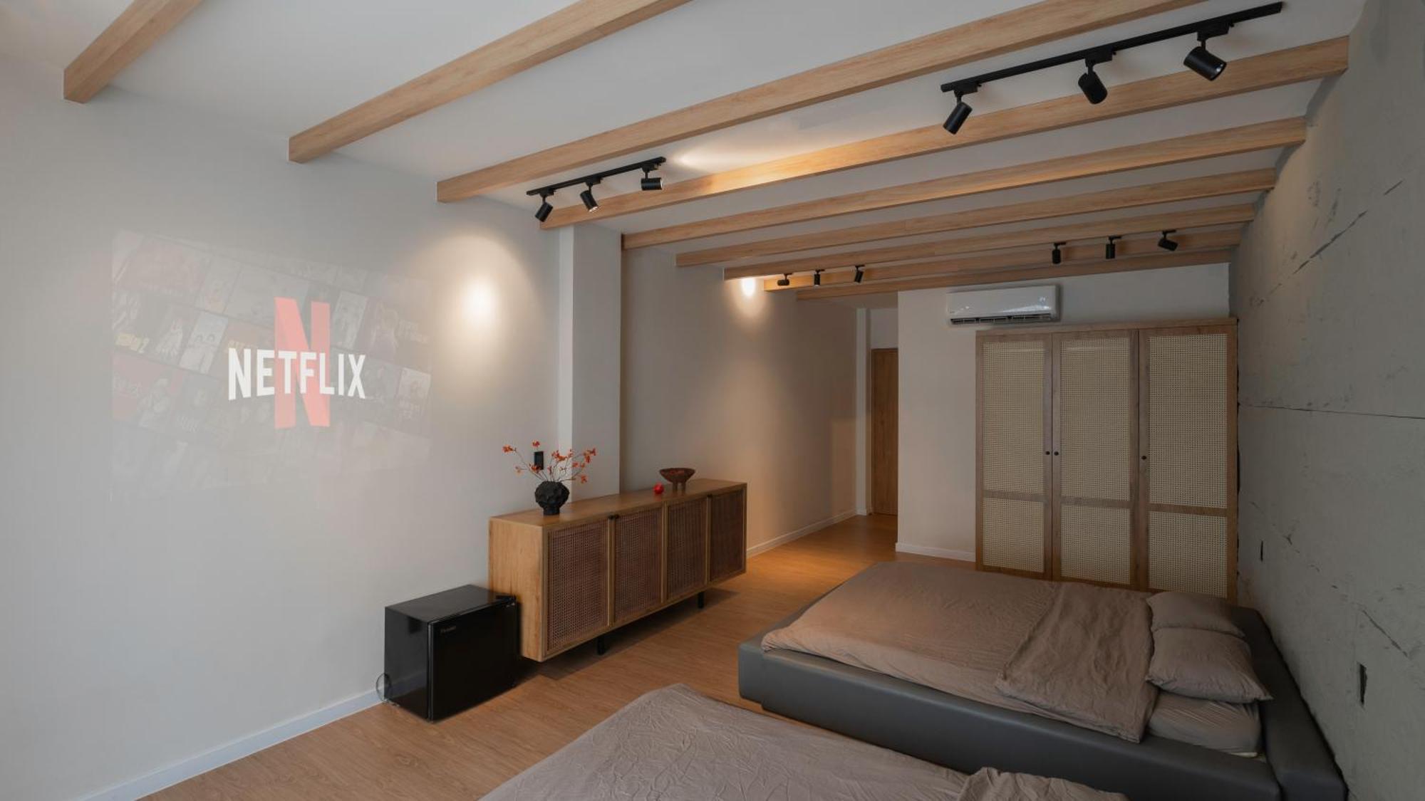 Zeus Living - * TP. Hồ Chí Minh