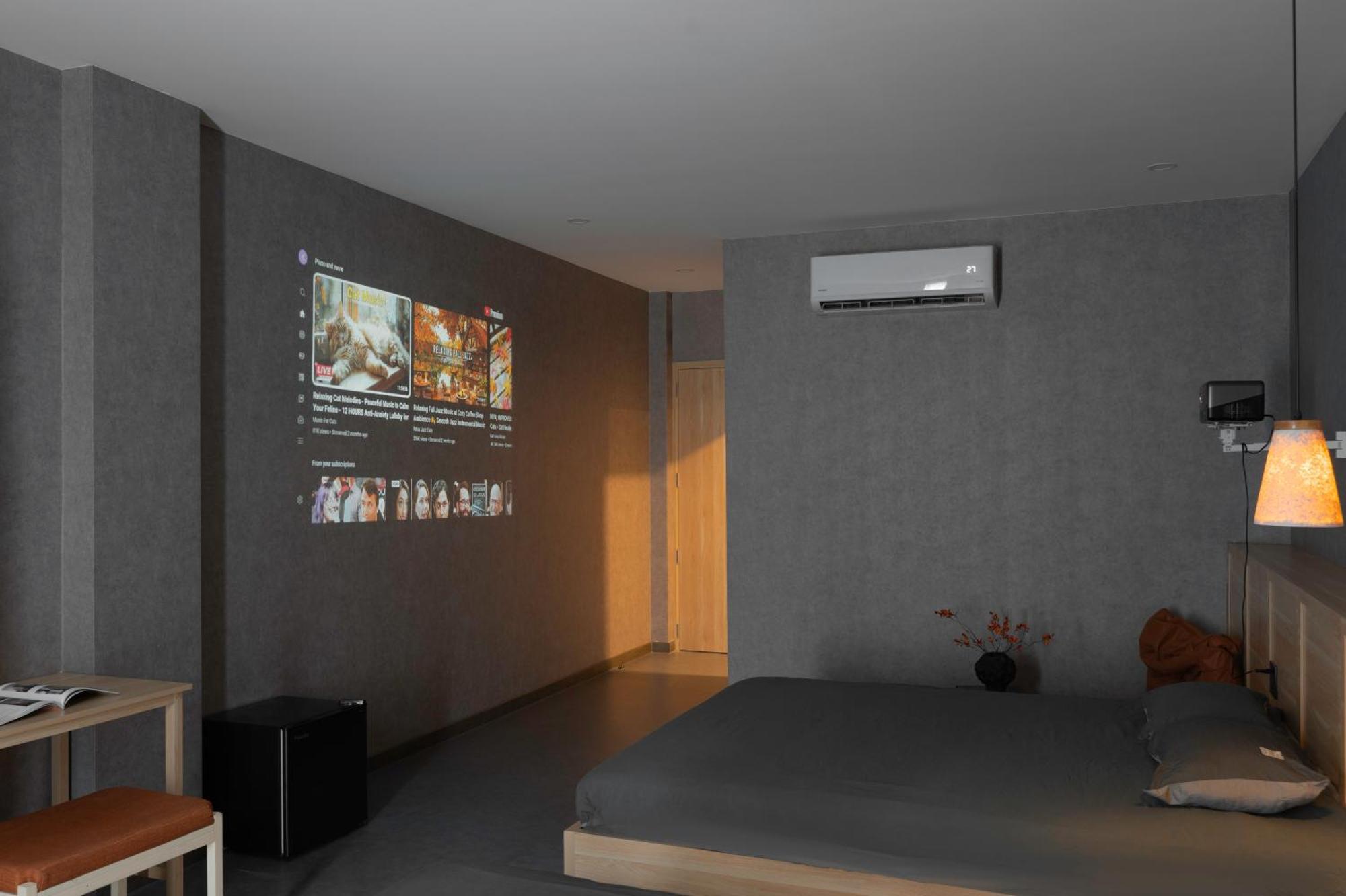 Zeus Living - * TP. Hồ Chí Minh