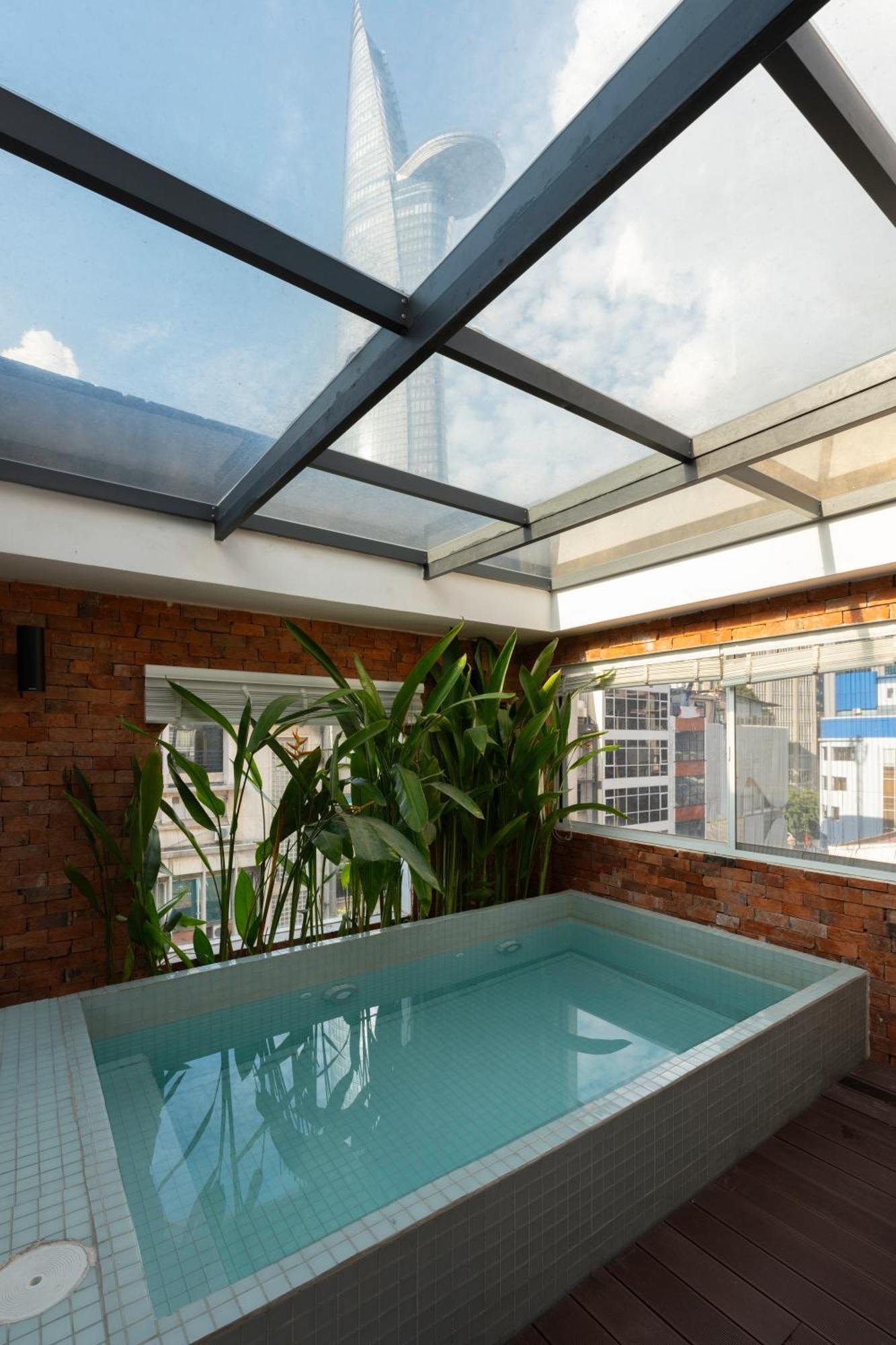 Zeus Living - * TP. Hồ Chí Minh
