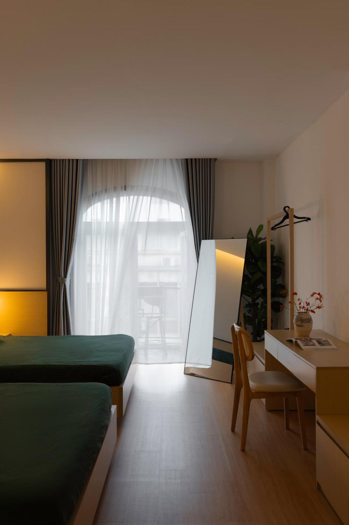 Zeus Living - Khách sạn hẻo lánh *